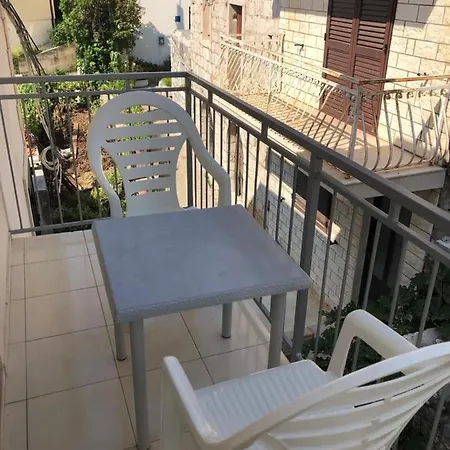 Apartment Igrane *